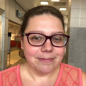 Meet your Posher, Bethany